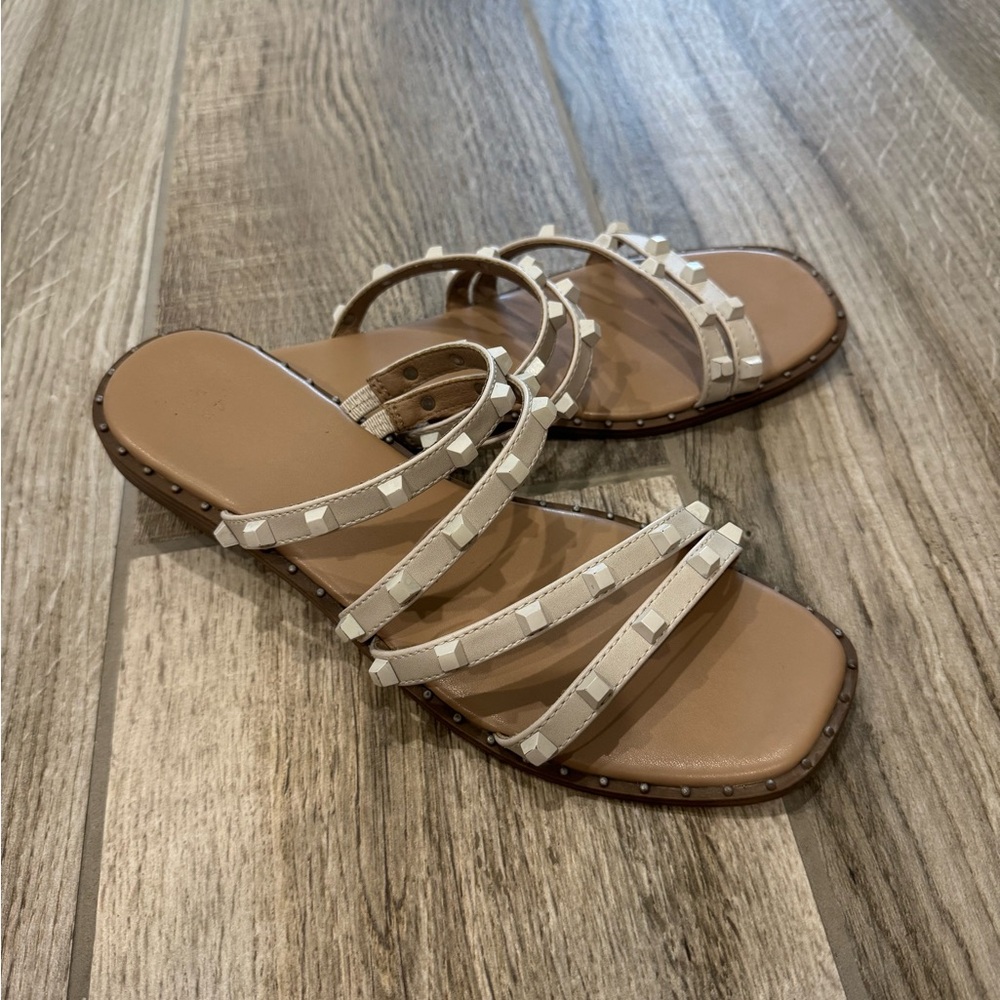 Women's Strappy Sandals in White and Tan